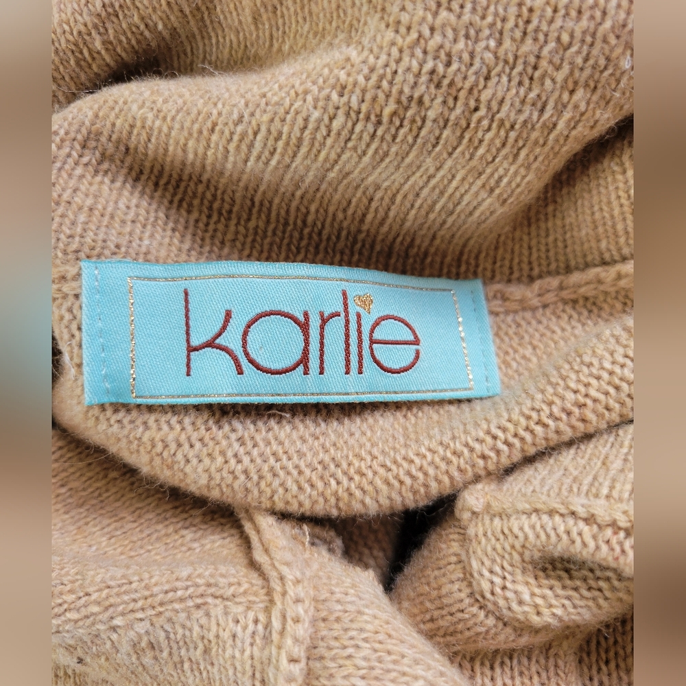 ✨️HP✨️Karlie | Cute Tan Studded Oversized Wool Blend Batwing Cardigan (SIZE S) - Picture 4 of 12